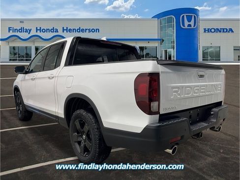 New 2026 Honda Ridgeline Black Edition image 3