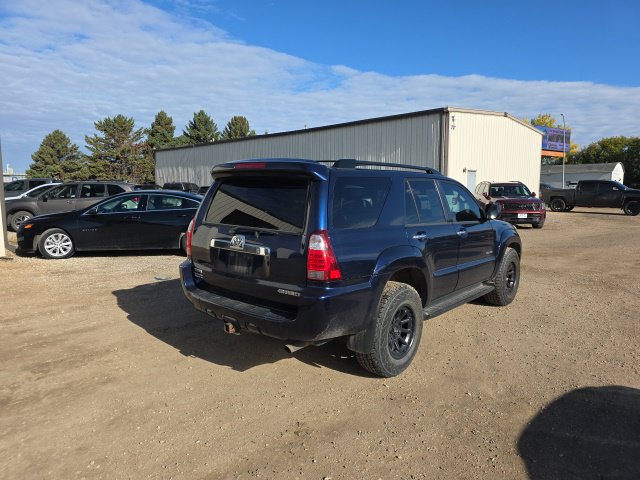 Used 2007 Toyota 4Runner SR5 AWD/4WD image 7