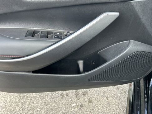 Used 2024 Toyota Corolla SE image 33