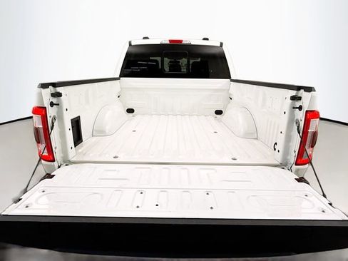 Used 2023 Ford F150 Lariat w/ Trailer Tow Package image 26