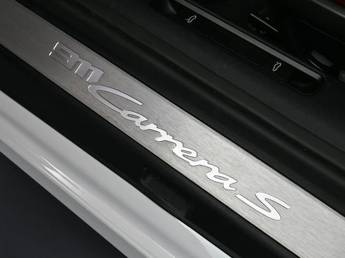 Certified 2023 Porsche 911 Carrera S RWD image 28