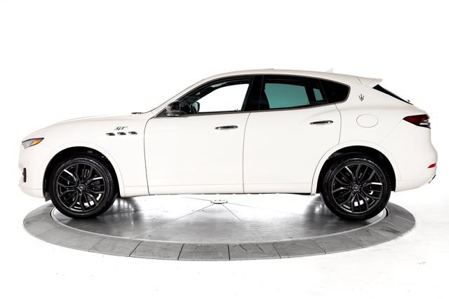 Used 2024 Maserati Levante GT Ultima AWD/4WD image 2