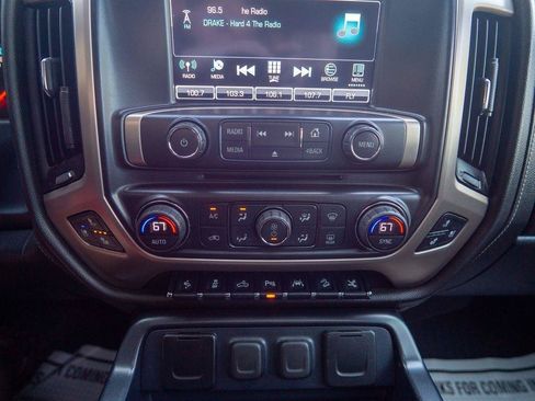 Used 2018 GMC Sierra 1500 Denali w/ Denali Ultimate Package AWD/4WD image 24