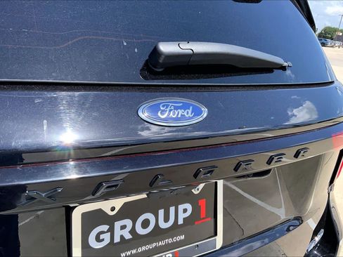 Used 2025 Ford Explorer ST-Line AWD/4WD image 30