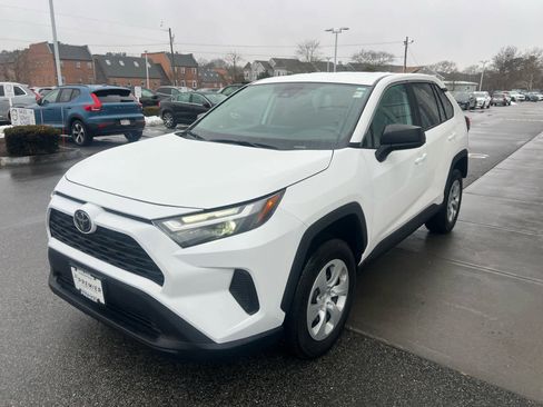 Used 2024 Toyota RAV4 LE image 4