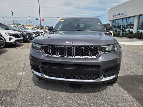 Used 2024 Jeep Grand Cherokee L Laredo w/ Luxury Tech Group I RWD image 2