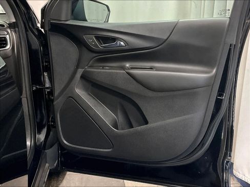Used 2023 Chevrolet Equinox LT image 12