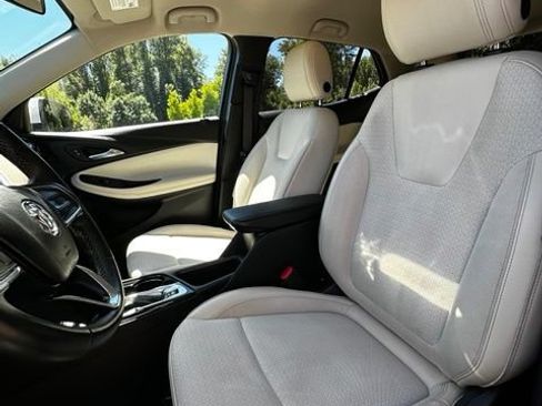 Used 2022 Buick Encore GX Select FWD image 13