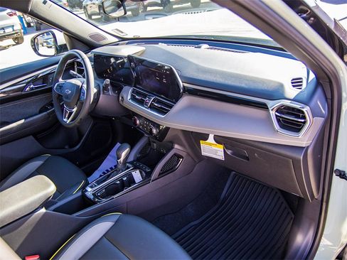 New 2025 Chevrolet TrailBlazer ACTIV w/ Driver Confidence Package image 10