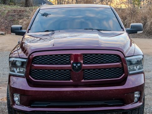 Used 2017 RAM 1500 Express w/ Express Value Package image 8