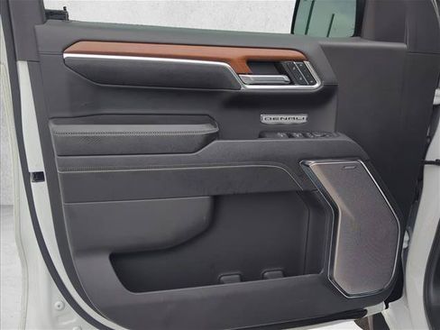 Used 2023 GMC Sierra 1500 Denali w/ Denali Reserve Package RWD image 7