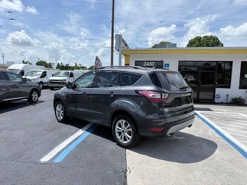 Used 2018 Ford Escape SE AWD/4WD image 6