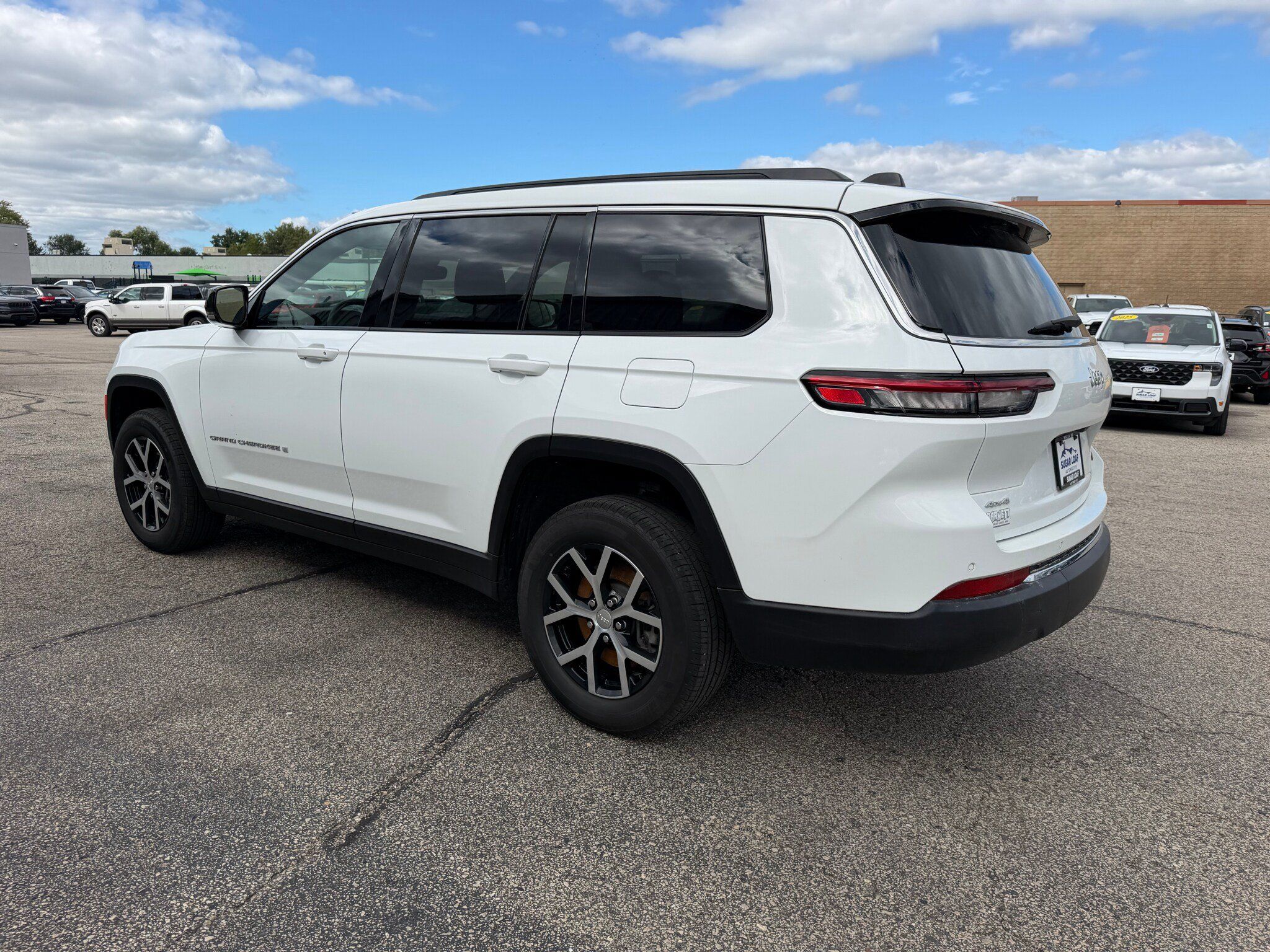 Used 2024 Jeep Grand Cherokee L Limited AWD/4WD image 4