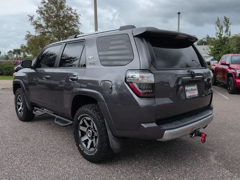 Used 2018 Toyota 4Runner TRD Off-Road AWD/4WD image 4