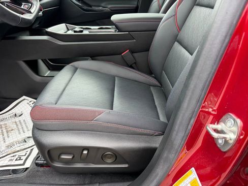 Used 2025 Chevrolet Equinox RS w/ LPO, Floor Liner Package AWD/4WD image 12