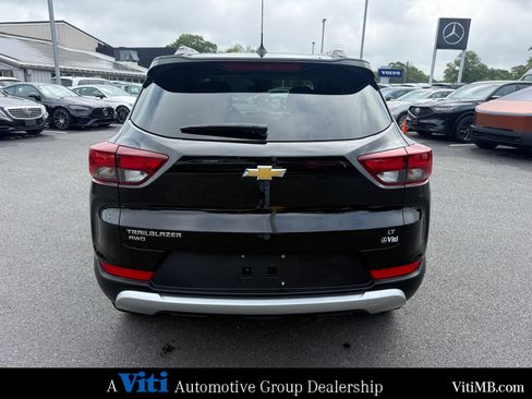 Used 2023 Chevrolet TrailBlazer LT AWD/4WD image 7