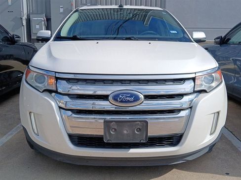 Used 2013 Ford Edge Limited w/ Driver Entry Pkg FWD image 3