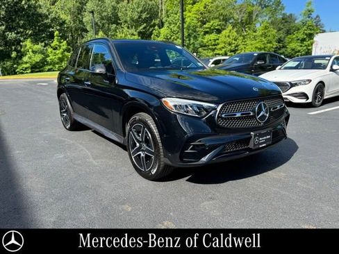Used 2026 Mercedes-Benz GLC 300 4MATIC image 1