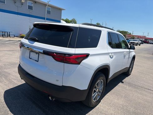 Used 2023 Chevrolet Traverse LT FWD image 5
