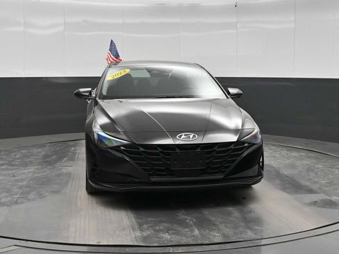 Certified 2023 Hyundai Elantra SEL w/ Convenience Package FWD image 2