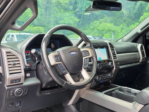 Used 2017 Ford F250 Platinum w/ Platinum Ultimate Package AWD/4WD image 12
