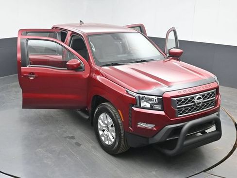 Used 2024 Nissan Frontier SV RWD image 48