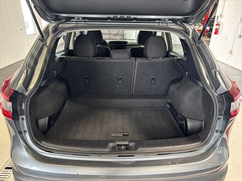 Used 2021 Nissan Rogue Sport S image 12