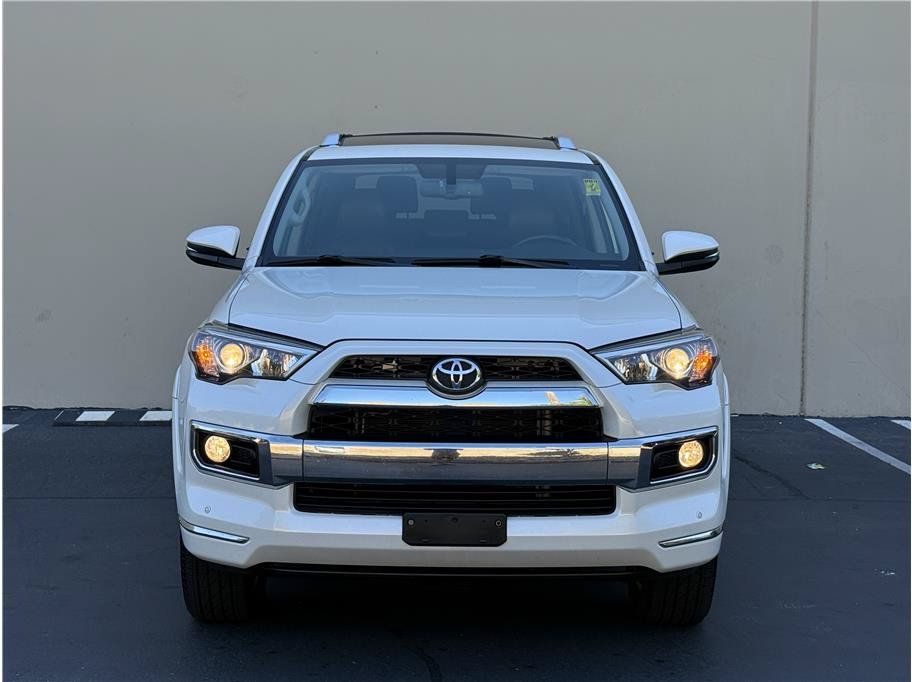 Used 2018 Toyota 4Runner Limited AWD/4WD image 2