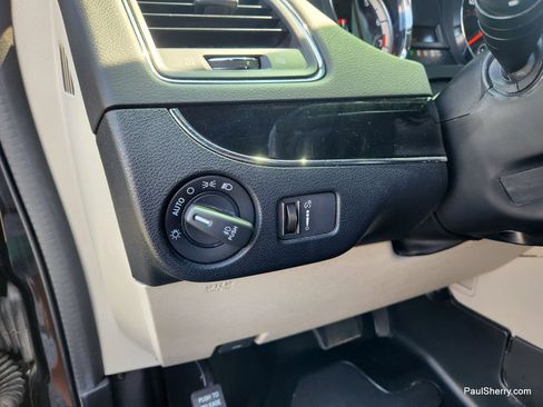 Used 2019 Dodge Grand Caravan SXT image 45
