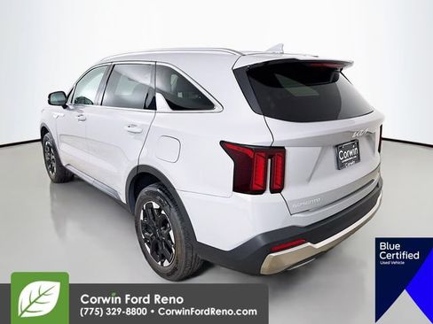 Used 2025 Kia Sorento S AWD/4WD image 6