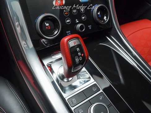 Used 2022 Land Rover Range Rover Sport SVR image 14