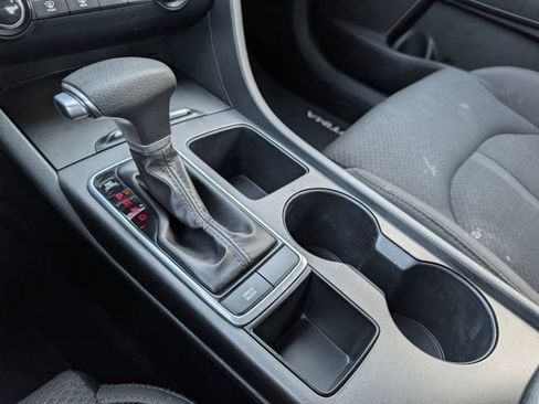 Used 2018 Kia Optima LX image 17