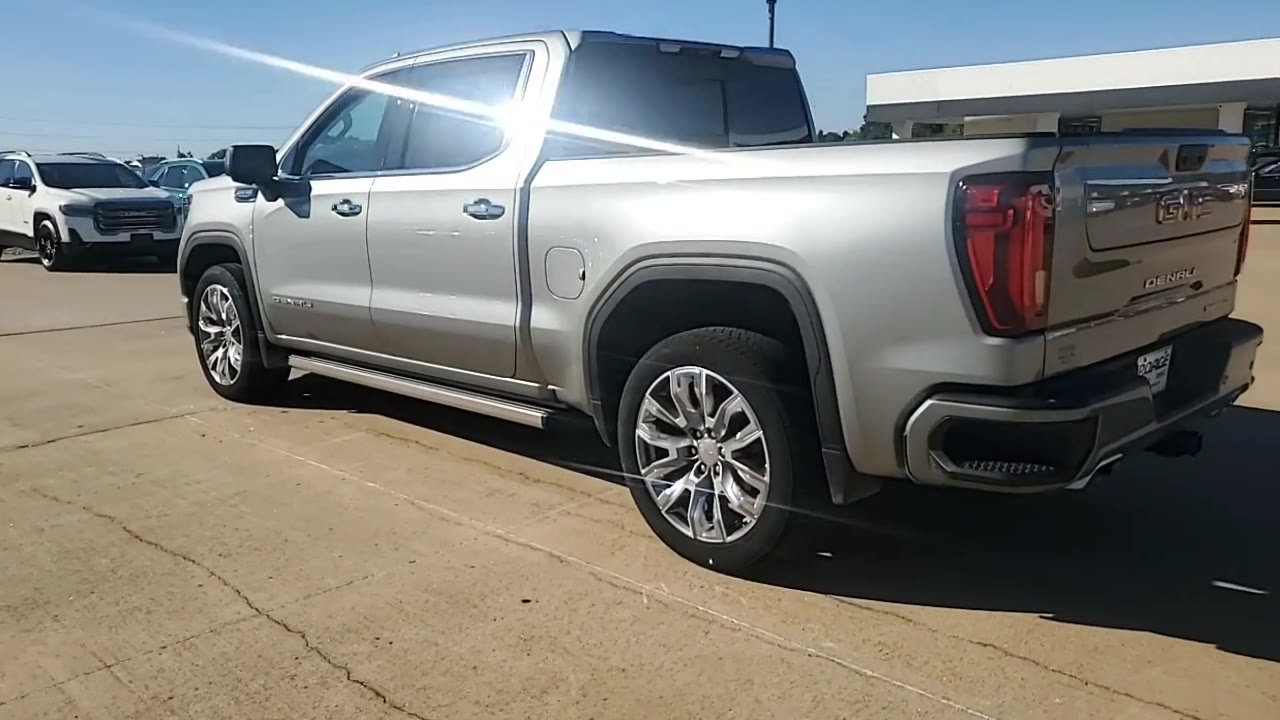 Used 2024 GMC Sierra 1500 Denali w/ Denali Reserve Package AWD/4WD image 7