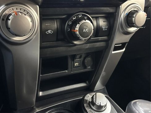 Used 2022 Toyota 4Runner SR5 image 38