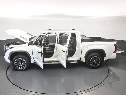 Used 2023 Toyota Tundra Limited AWD/4WD image 66