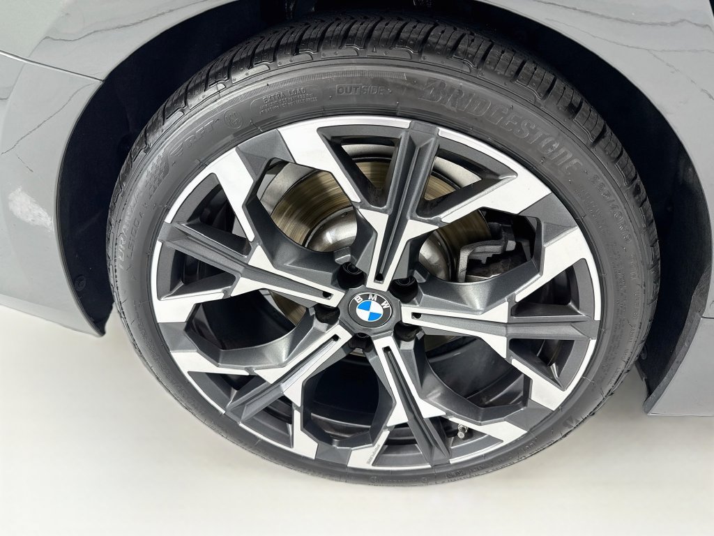 Certified 2026 BMW 330i Sedan w/ M Sport Package RWD image 32