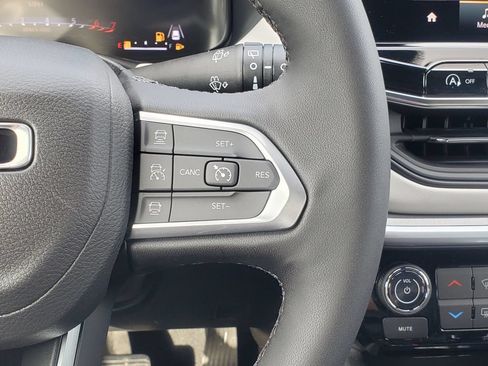 New 2026 Jeep Compass Limited AWD/4WD image 11