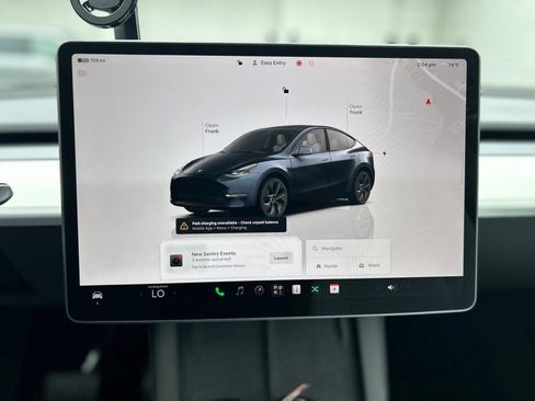 Used 2024 Tesla Model Y Long Range RWD image 9