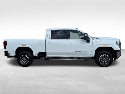 Certified 2025 GMC Sierra 2500 SLE w/ SLE Value Package; AWD/4WD image 9