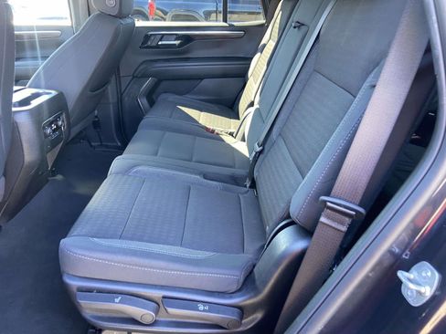 Certified 2025 Chevrolet Tahoe LS image 4