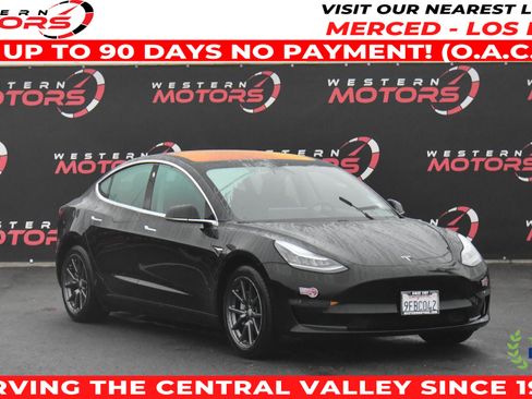 Used 2019 Tesla Model 3 Standard Range image 1