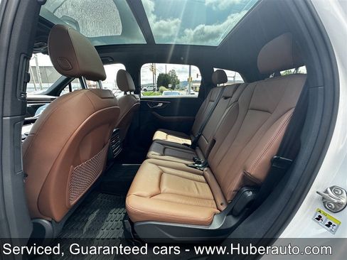 Used 2023 Audi Q7 2.0T Premium w/ Towing Package AWD/4WD image 13