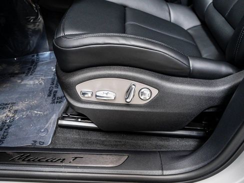 New 2026 Porsche Macan Turbo image 30