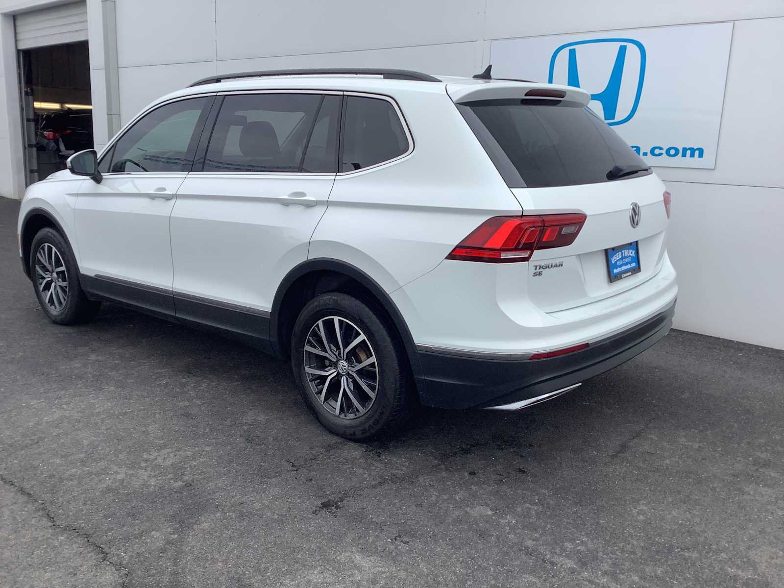 Used 2020 Volkswagen Tiguan SE FWD image 4