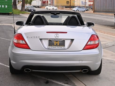 Used 2005 Mercedes-Benz SLK 350 image 9