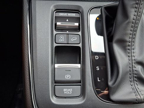 Certified 2026 Honda CR-V EX-L image 25