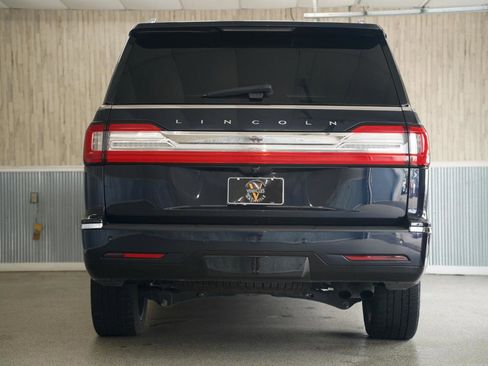 Used 2021 Lincoln Navigator L Reserve w/ Luxury Package AWD/4WD image 9
