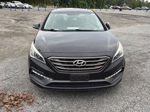 Used 2017 Hyundai Sonata Limited w/ Tech Package 03 FWD image 4
