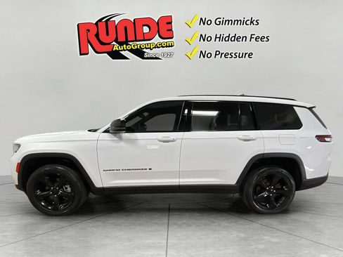 Used 2024 Jeep Grand Cherokee L Altitude AWD/4WD image 3