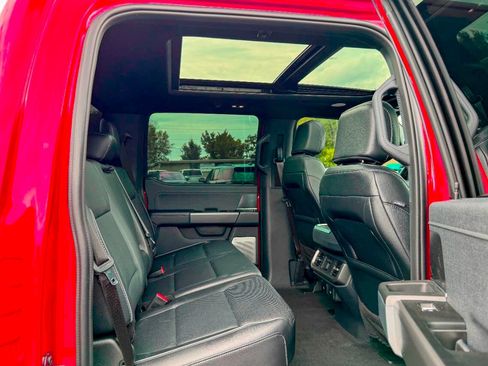 Used 2024 Ford F150 Lariat w/ Equipment Group 502A High image 12